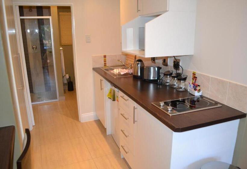 스탠다드 스튜디오, The Haystack On Homestead