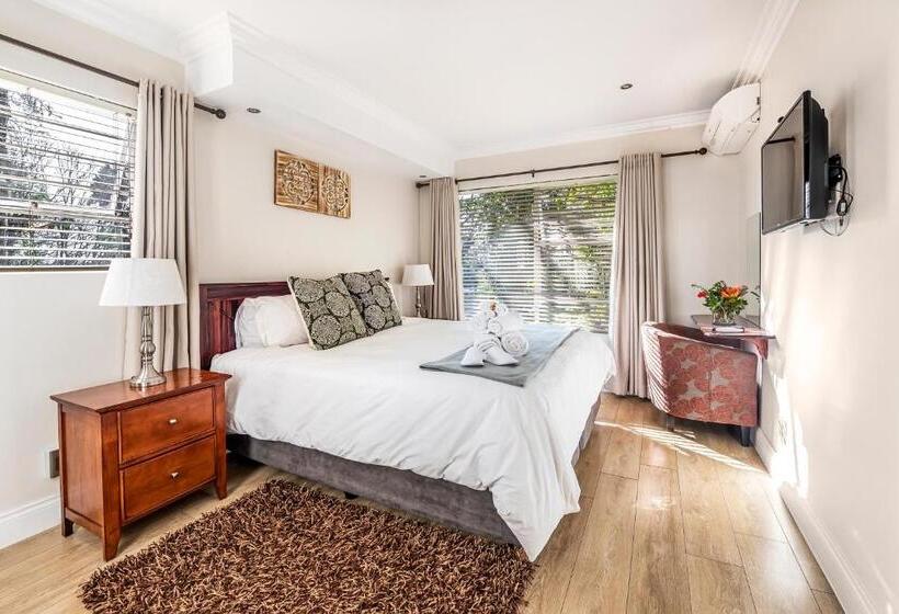 스탠다드 방갈로, The Haystack On Homestead