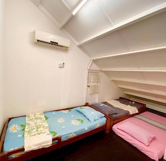 חדר דלוקס, X Plorer Backpackers   Hostel