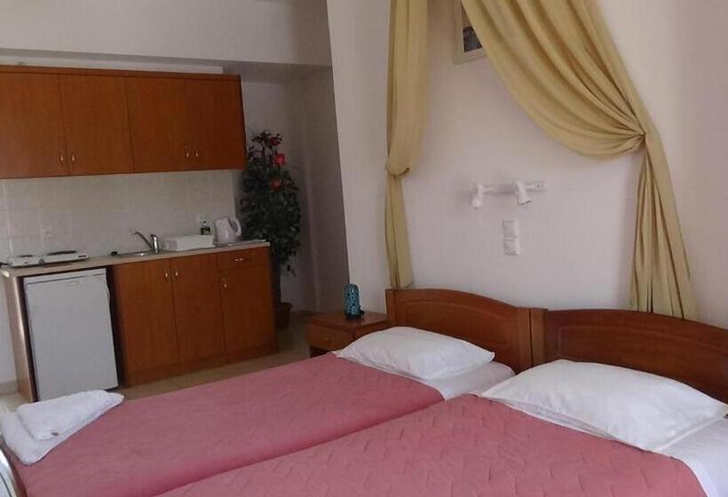 Standard Studio, Villa Angira