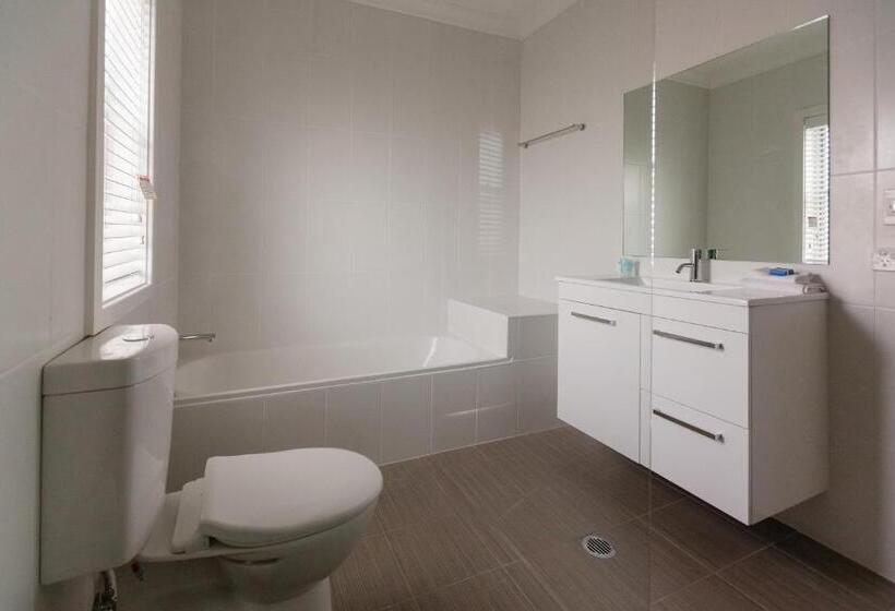 ２ベッドルームアパートメント, Hamilton On Everton