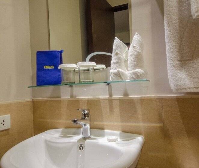 اتاق لوکس, Fersal Hotel   Puerto Princesa
