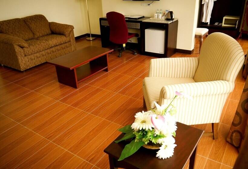 سوییت جونیور, Fersal Hotel   Puerto Princesa