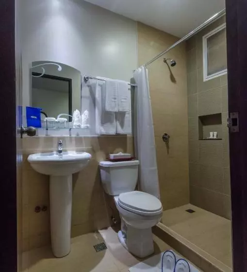 デラックストリプルルーム, Fersal Hotel   Puerto Princesa
