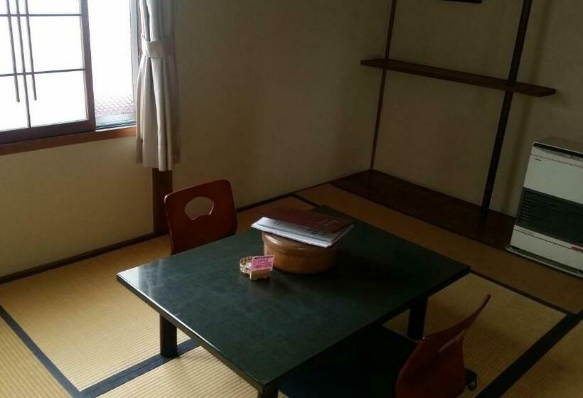 غرفة قياسية حمام مشترك, Henmi Ryokan