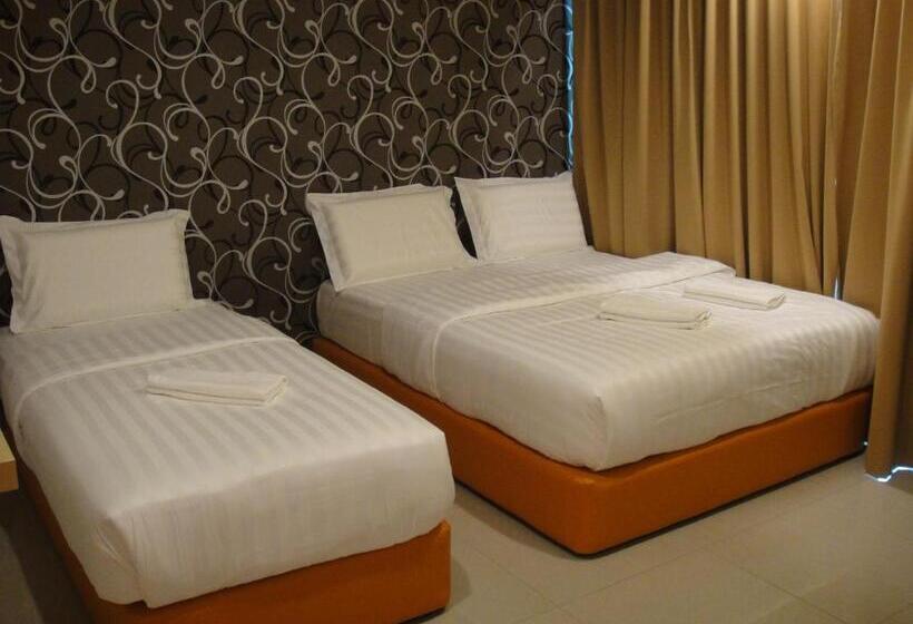 اتاق خانوادگی, 1 Hotel Kuchai Lama