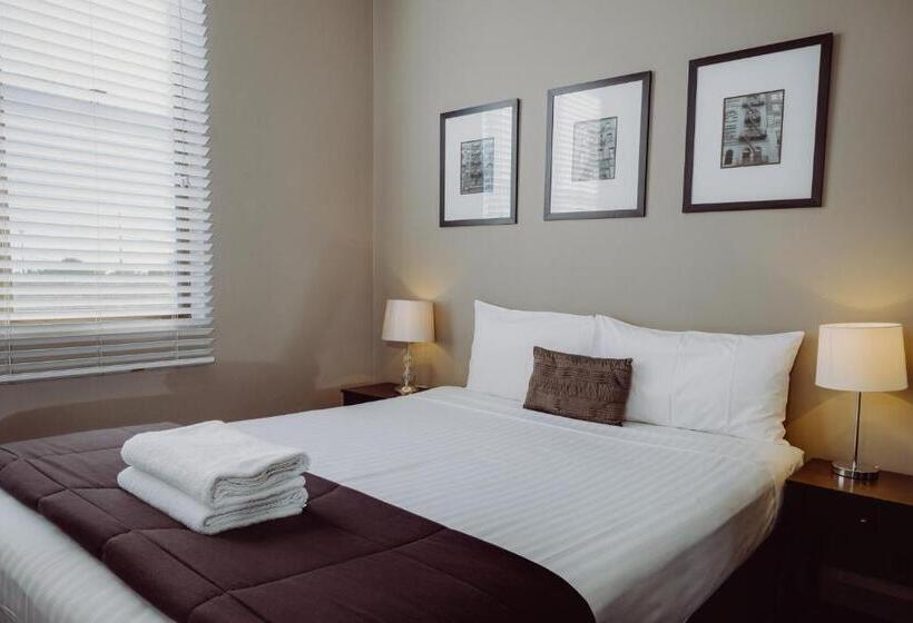 דירת חדר, Crossroads