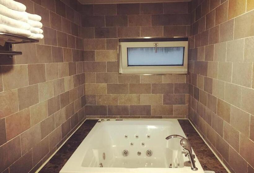 Quarto Familiar Deluxe, Friendly Dh Naissance Hotel By Mindrum Group