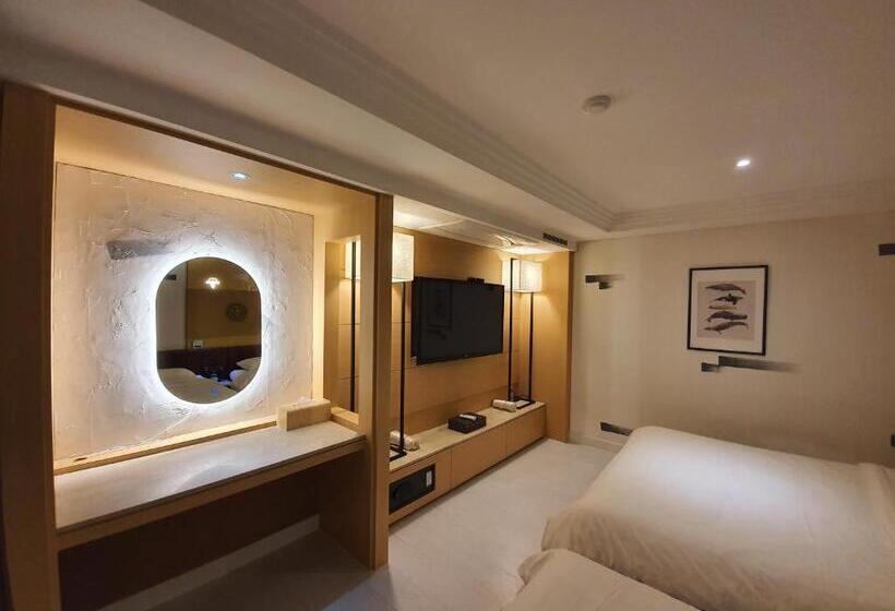 Quarto Familiar Superior, Friendly Dh Naissance Hotel By Mindrum Group