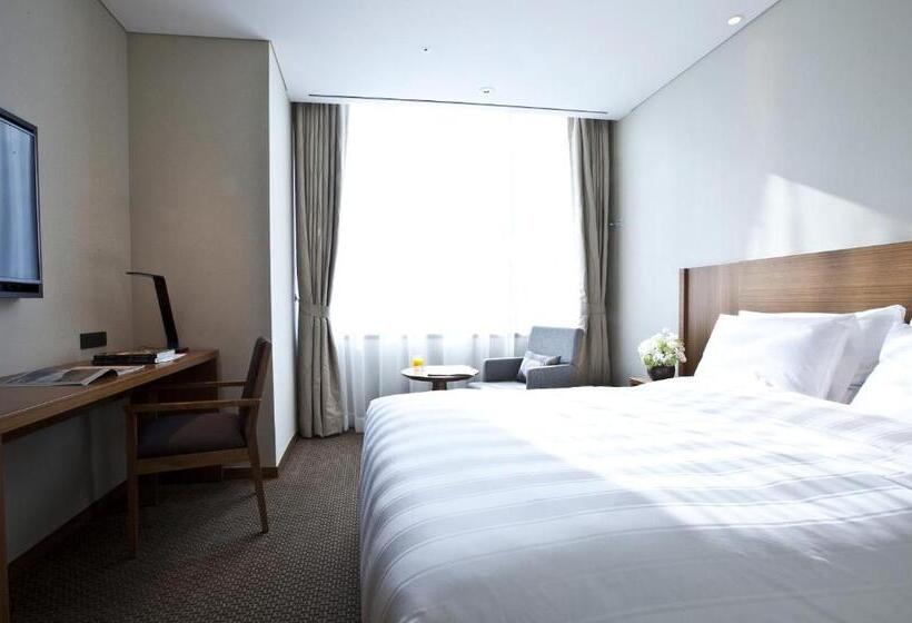 Quarto Superior, Lotte City Hotel Myeongdong