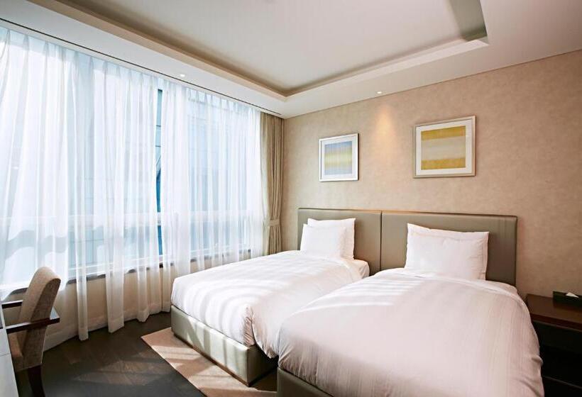 Quarto Superior, Lotte City Hotel Myeongdong