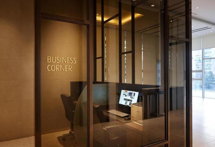 Quarto Classe Business, Lotte City Hotel Myeongdong