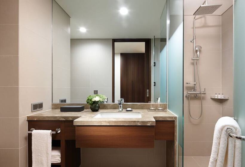 Quarto Estandar, Lotte City Hotel Myeongdong