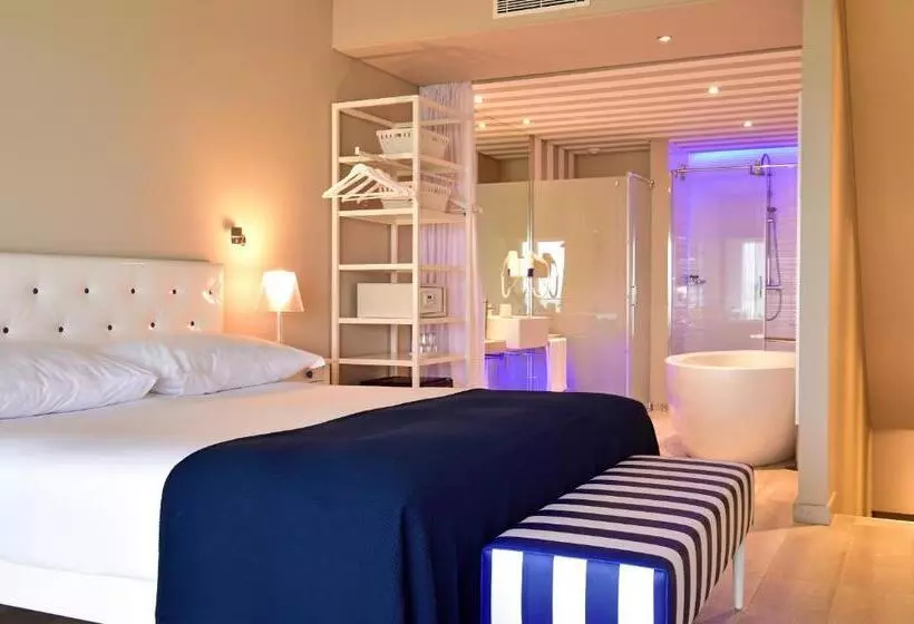 اتاق لوکس با چشم‌انداز دریا, Pestana Alvor South Beach Premium Suite