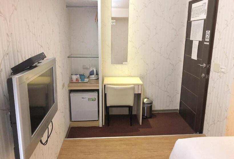 اتاق عادی, Say Love