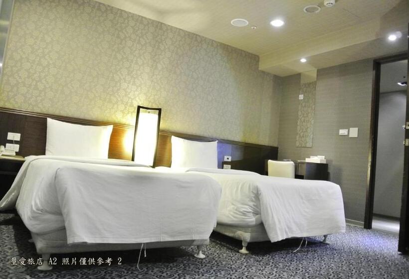 اتاق استاندارد, Say Love