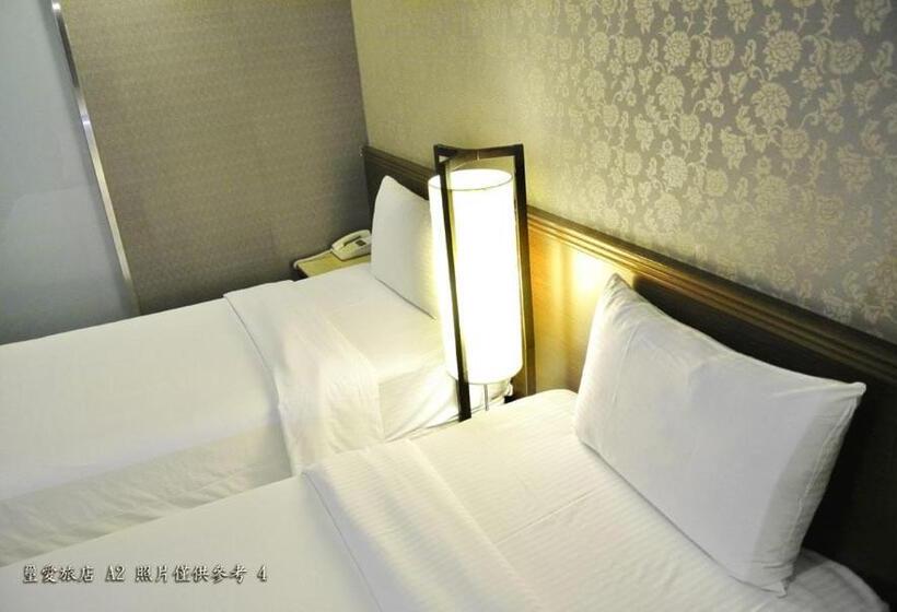 اتاق استاندارد, Say Love