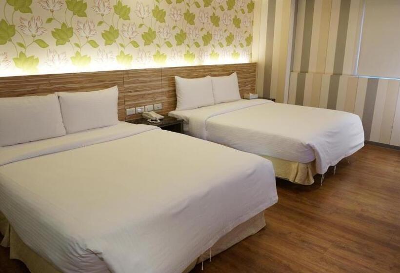 اتاق استاندارد, Say Love