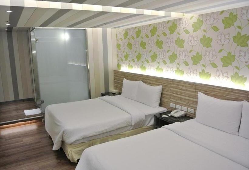 اتاق استاندارد, Say Love