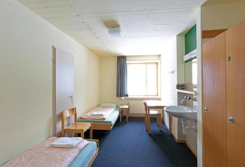 Номер Стандарт Совместная Ванная, St. Moritz Youth Hostel