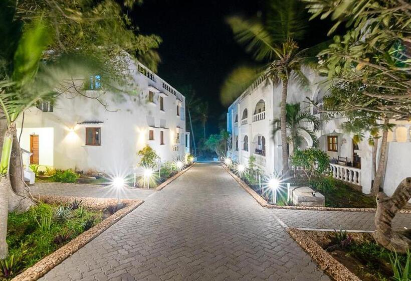 اتاق استاندارد با تخت بزرگ, Jacaranda Beach Resort