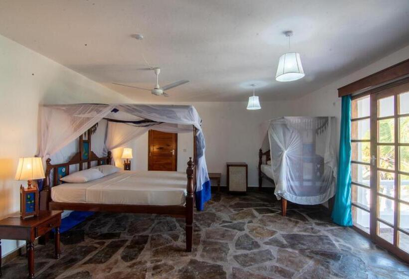 اتاق استاندارد با تخت بزرگ, Jacaranda Beach Resort