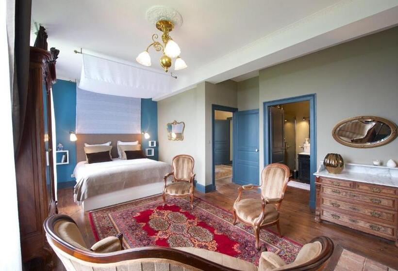 غرفة قياسية, Château De Baylac