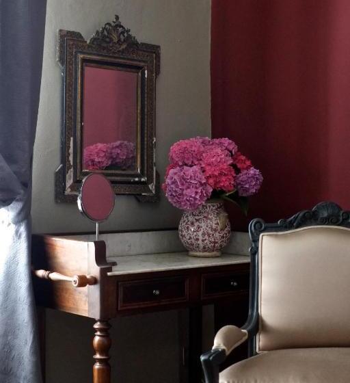 غرفة قياسية, Château De Baylac