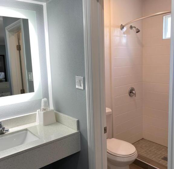 标准间, Regency Motel