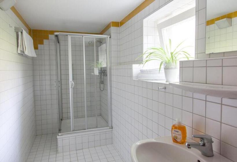 标准间, Rotel Inn