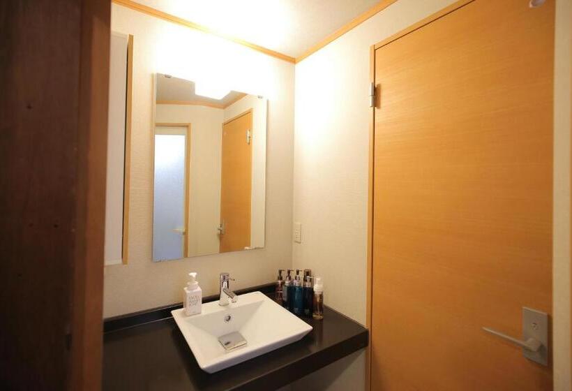 חדר סטנדרט לשלושה, Ryori Ryokan Tsurugata