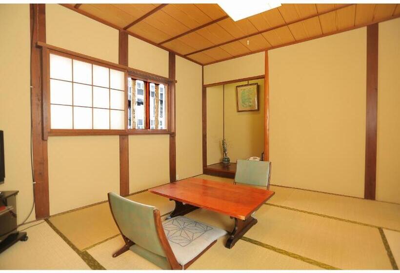 חדר סטנדרט חדר אמבטיה משותף, Ryori Ryokan Tsurugata