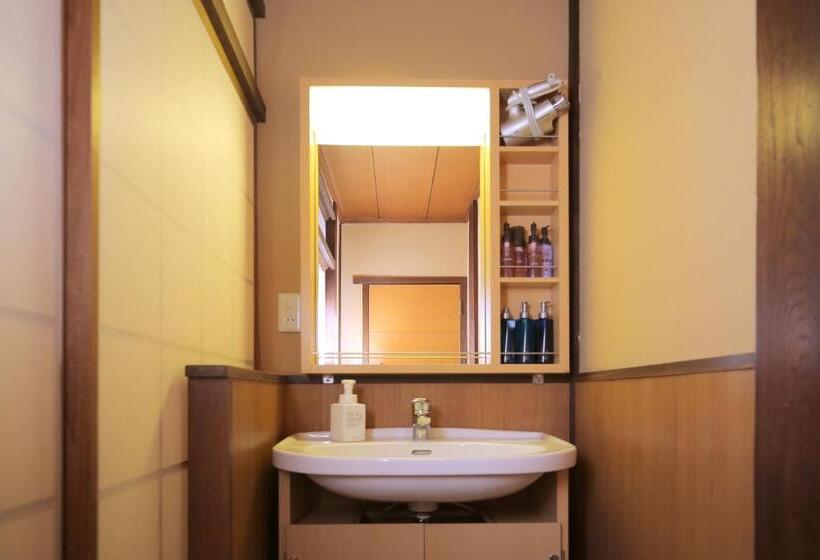 Четырехместный Номер Стандарт, Ryori Ryokan Tsurugata