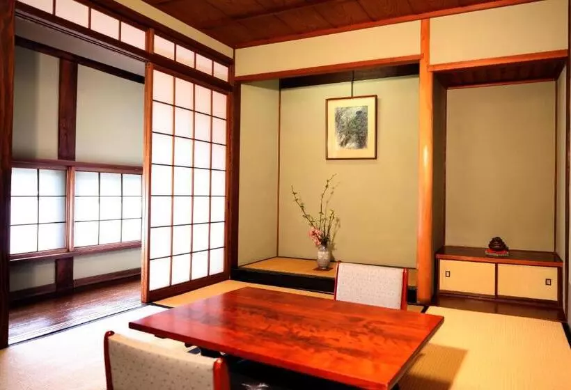 バス共有のスタンダードルーム, Ryori Ryokan Tsurugata
