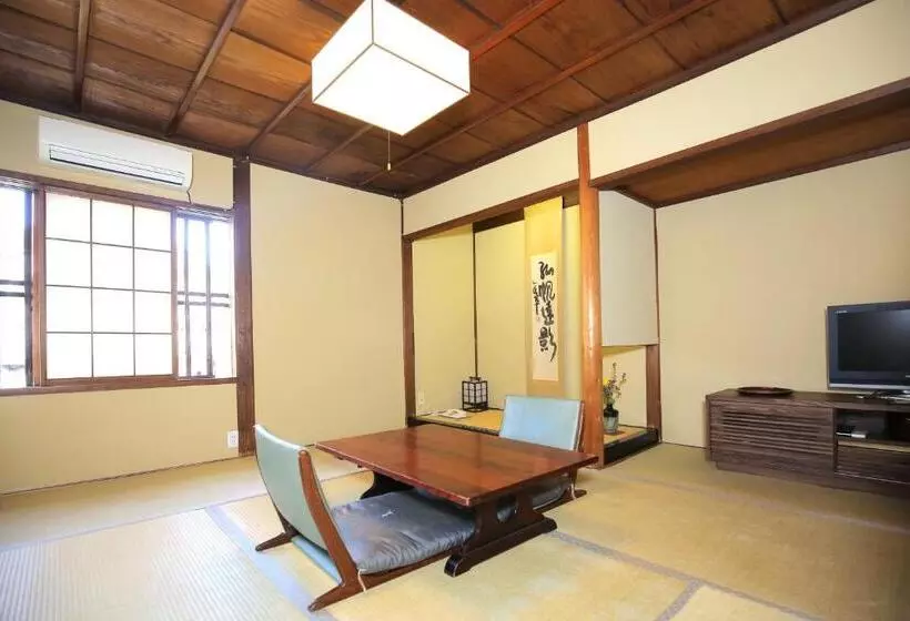 バス共有のスタンダードルーム, Ryori Ryokan Tsurugata