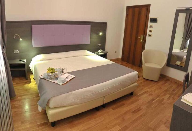 Номер Superior, Settentrionale Esplanade