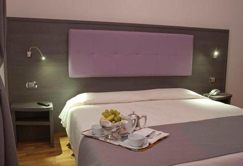 Номер Superior, Settentrionale Esplanade