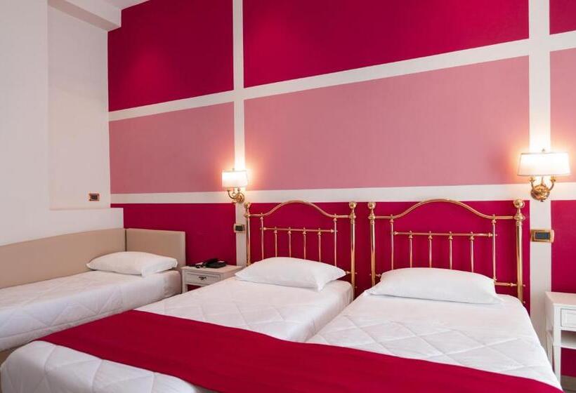 Семейный Номер, Settentrionale Esplanade