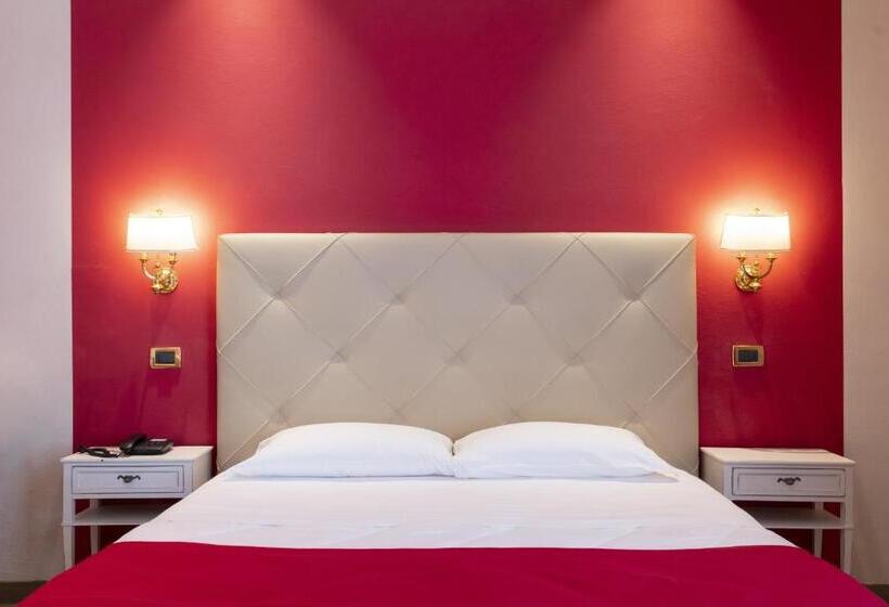 Семейный Номер, Settentrionale Esplanade