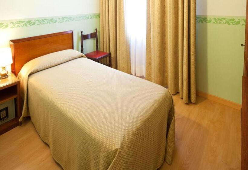 اتاق استاندارد یک نفره, Terminus & Plaza