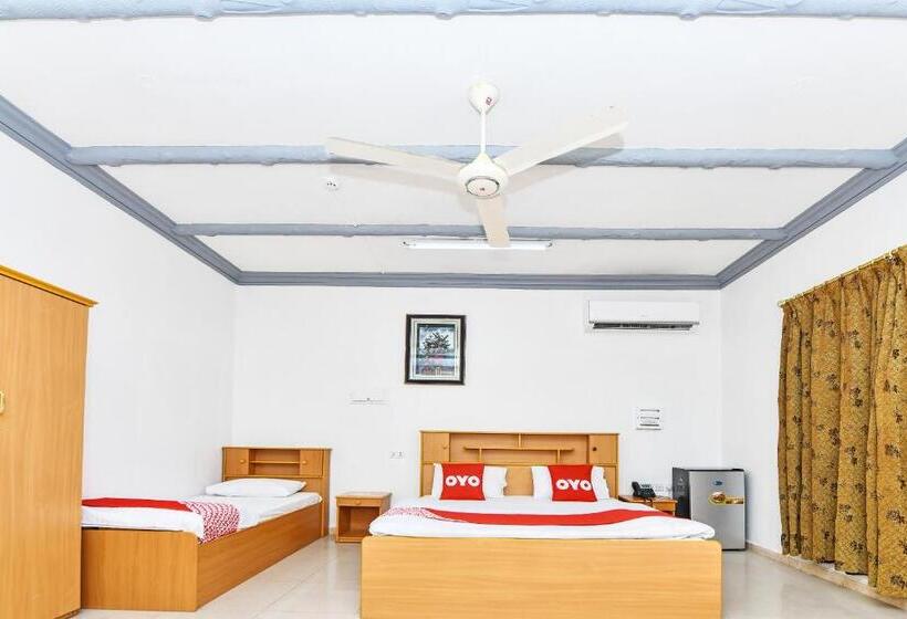 اتاق استاندارد سه نفره, Oyo 138 Gulf Sand Motel