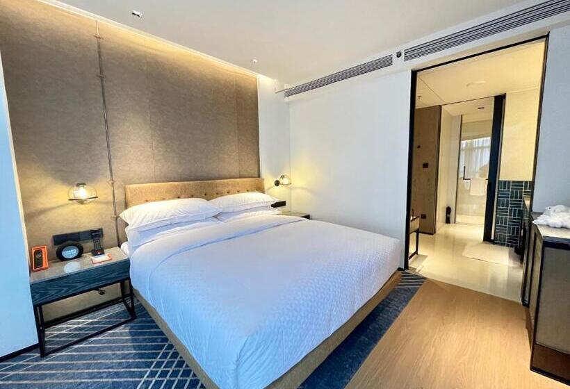 اتاق استاندارد با تخت بزرگ, Four Points By Sheraton Chongqing, Yongchuan