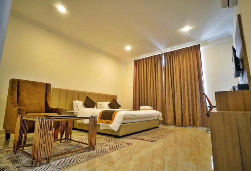 豪华房间, Sterling Inn Bangalore International Airport