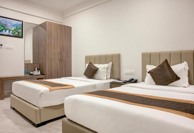 高级大房间, Sterling Inn Bangalore International Airport