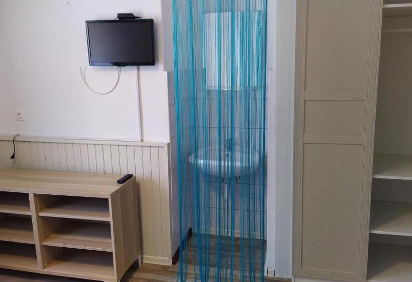 스탠다드 트리픔 룸 공동욕실, Villa Adele