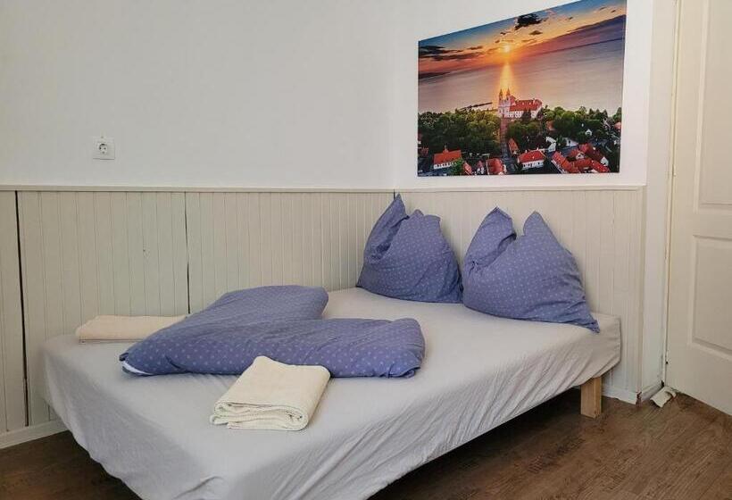 스탠다드 4인용 룸 공용 욕실, Villa Adele