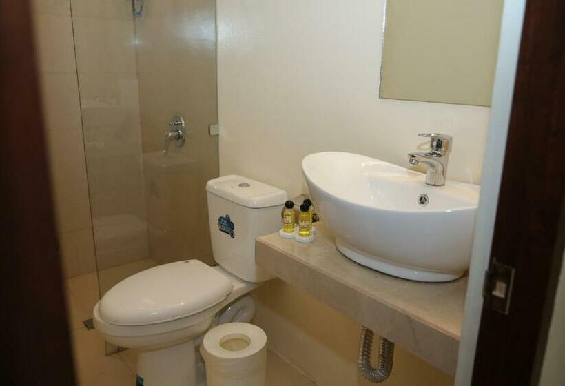 חדר סטנדרט לשלושה, Eon Centennial Resort Hotel & Waterpark