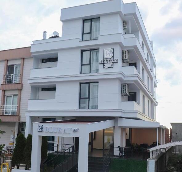 スタンダードルーム, Blue Ay Boutique