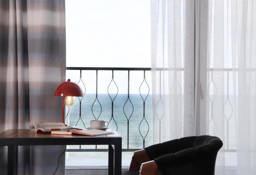 ハイドロマッサージバス付きスイート, Blue Ay Boutique