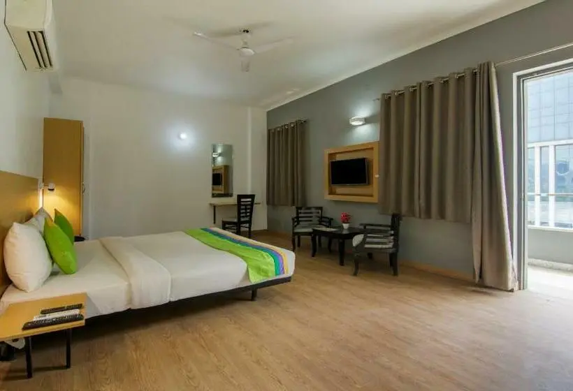 デラックスルーム, Treebo Noida Express